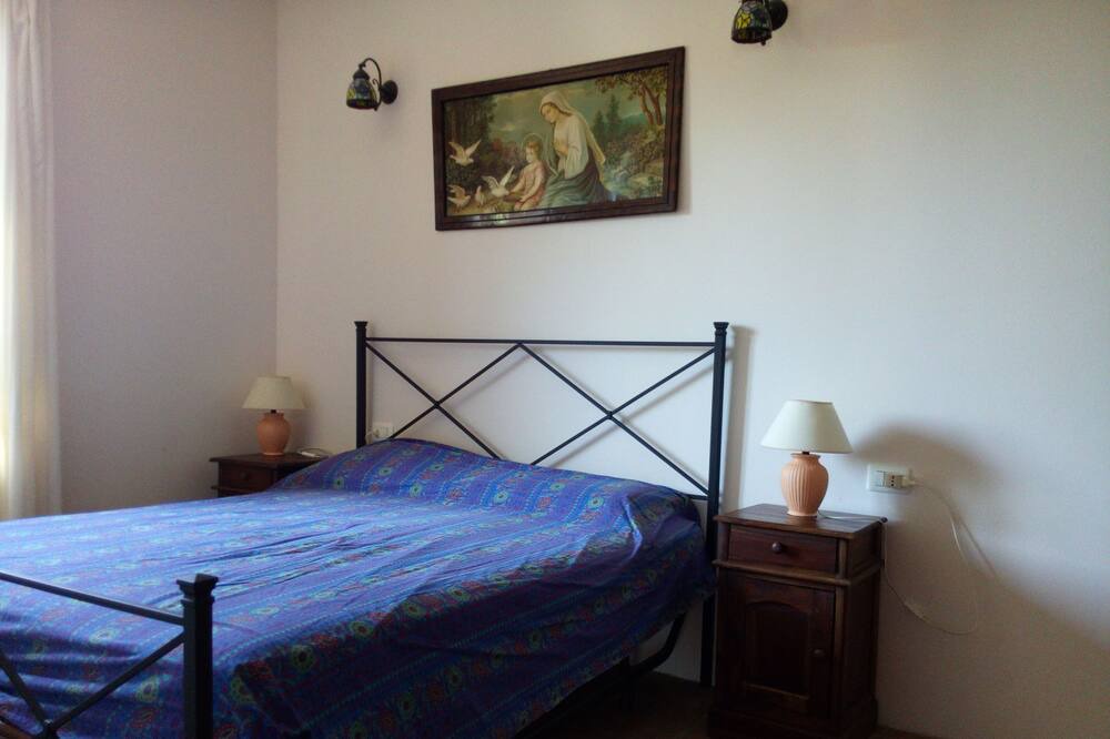 Photo of Bedroom in Elmo