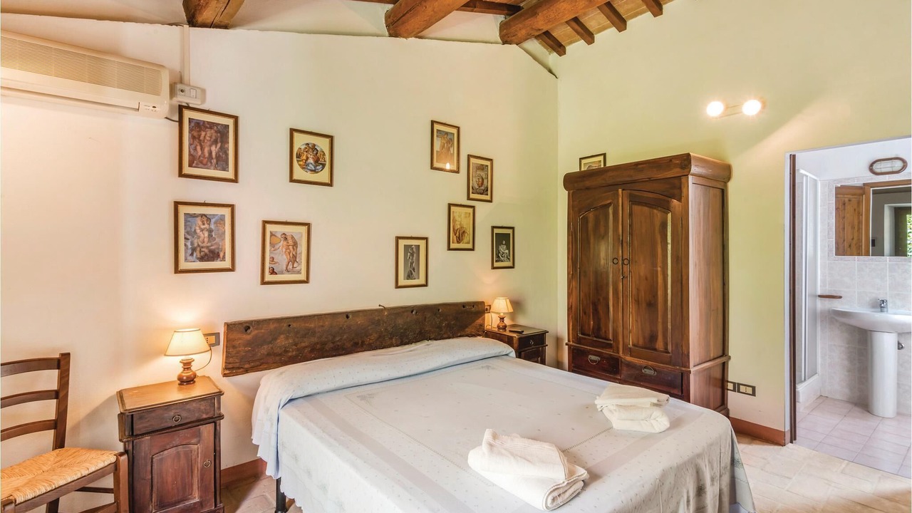 Photo of Bedroom in Castiglione del Lago
