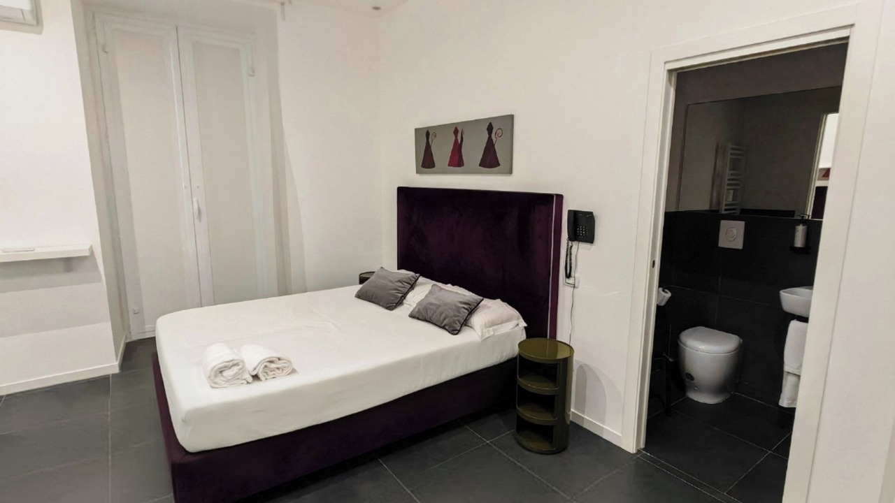 Photo of Bedroom in Naples City Centre