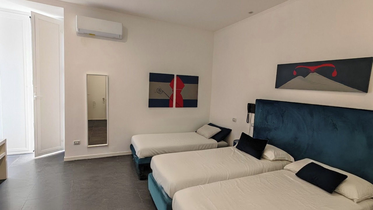 Photo of Bedroom in Naples City Centre