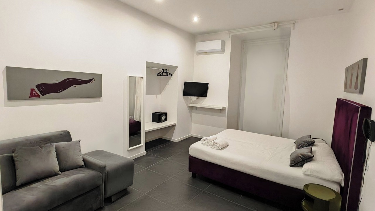 Photo of Bedroom in Naples City Centre