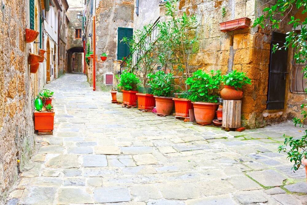 Photo of Outdoor in Sorano