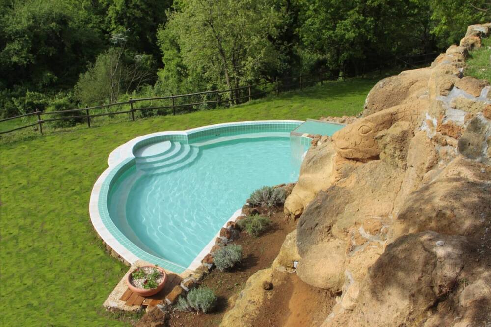 Photo of Outdoor in Sorano