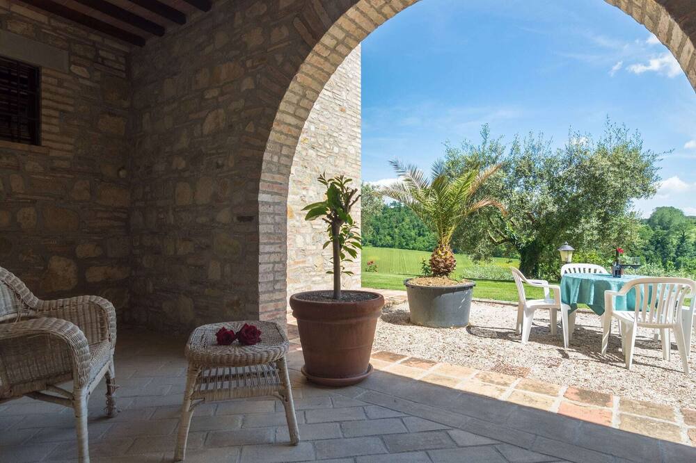 Photo of Patio Balcony in Ramazzano