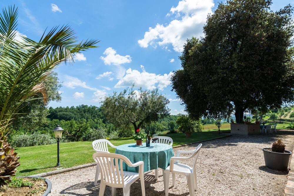 Photo of Patio Balcony in Ramazzano