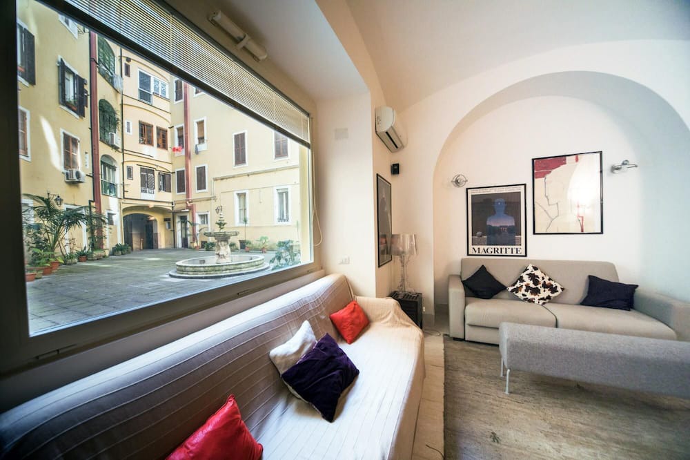 Photo of Livingroom in Prati