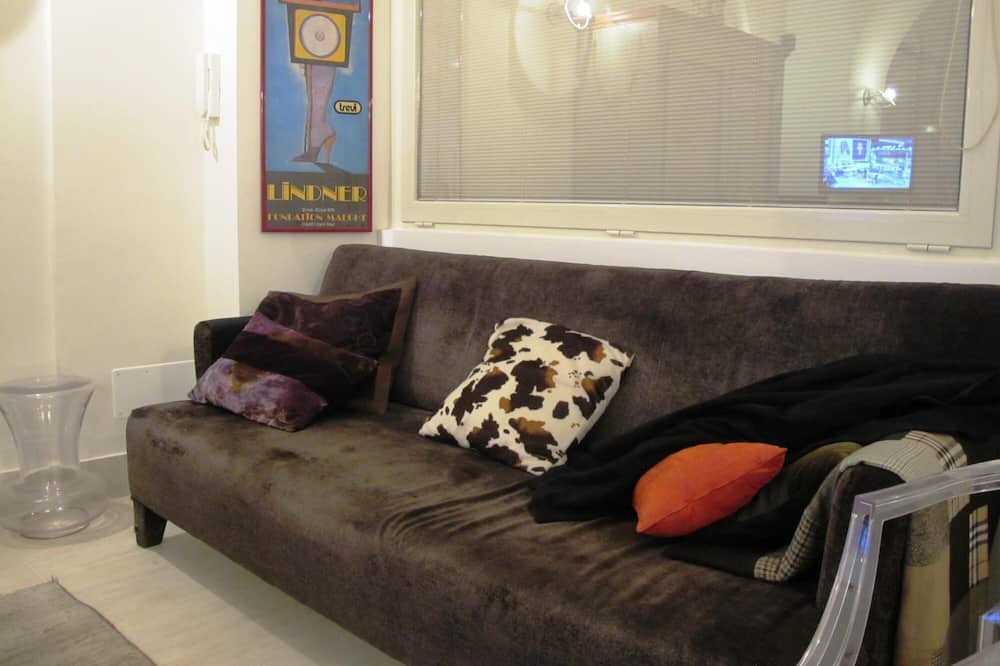 Photo of Livingroom in Prati