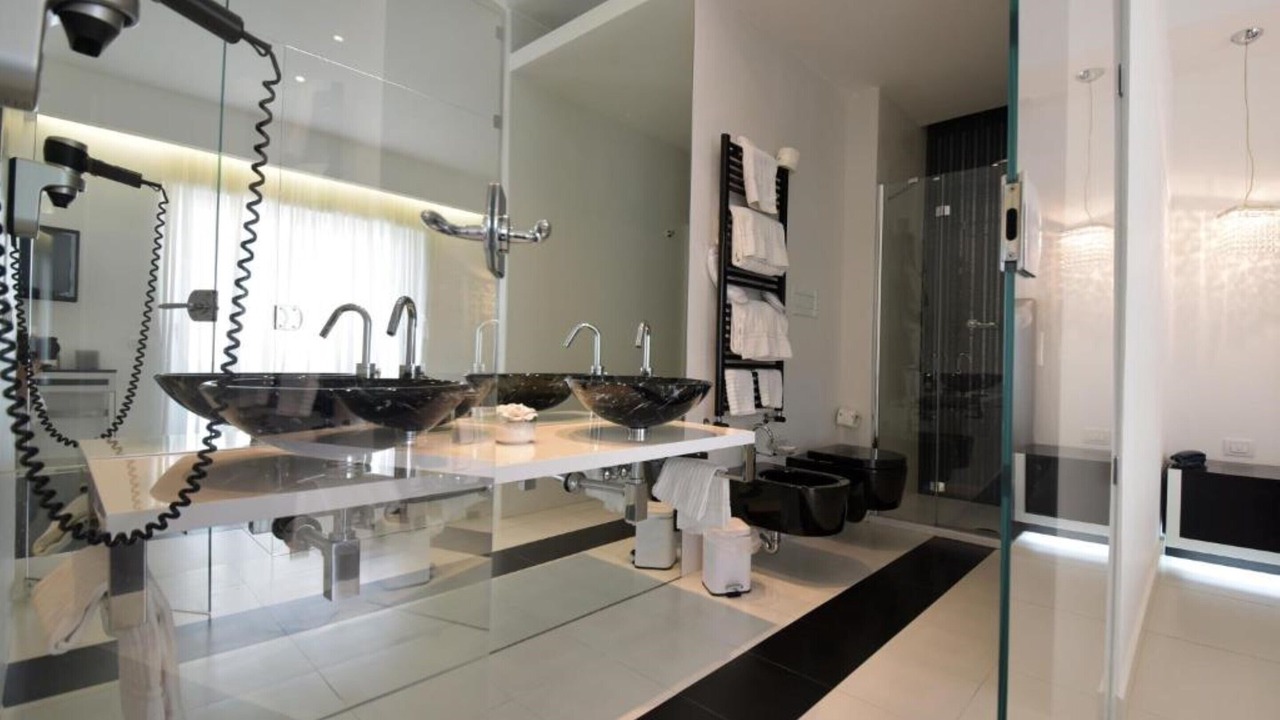 Photo of Bathroom in Laura