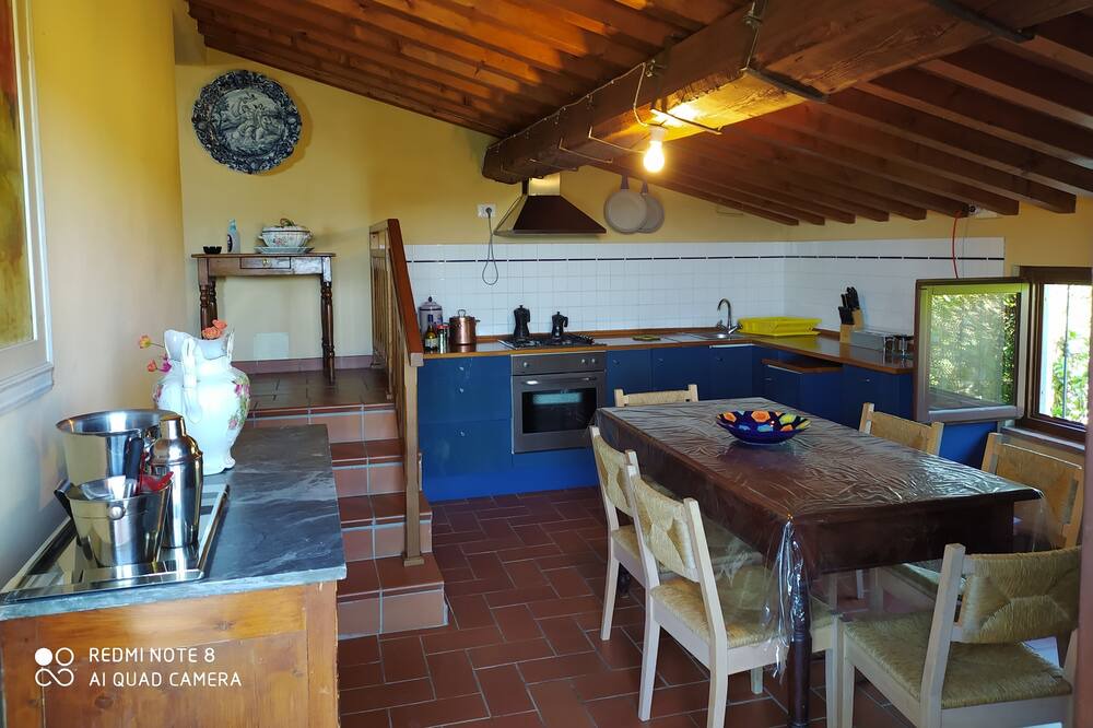 Photo of Kitchen in Radicondoli