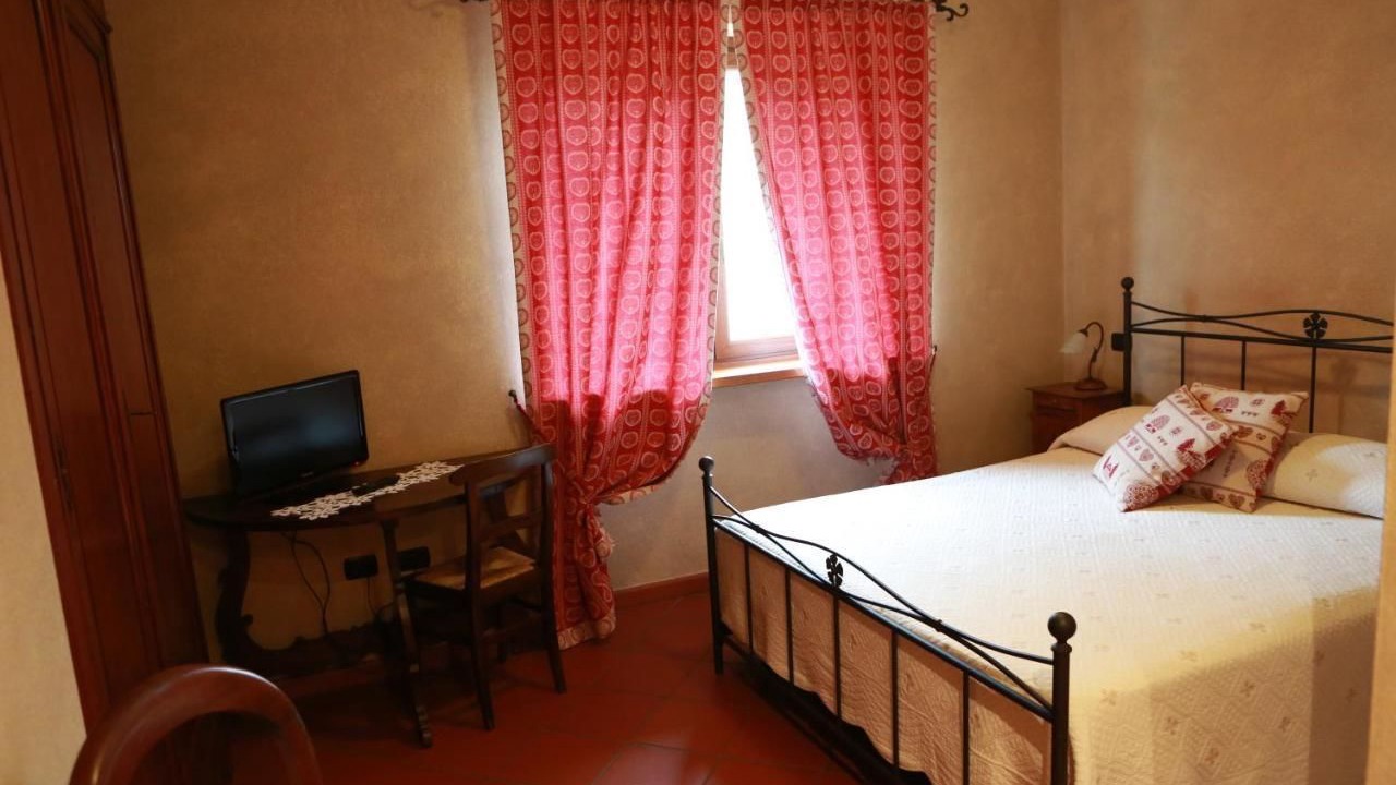 Photo of Bedroom in Revello