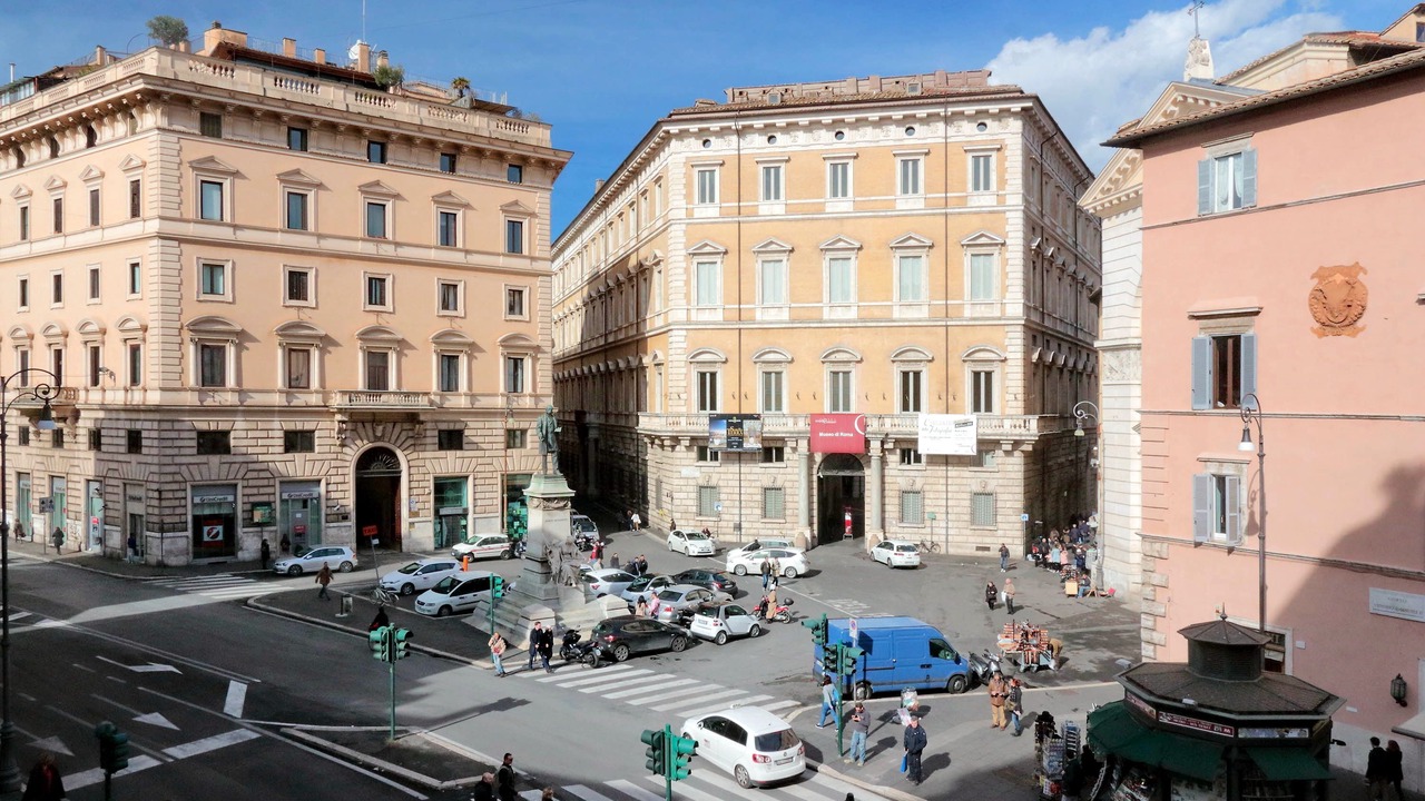 Photo of Others in Navona