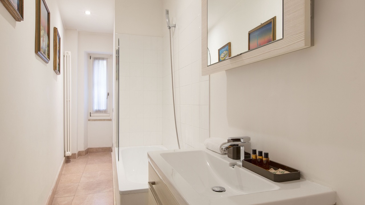 Photo of Bathroom in Rione IV Campo Marzio