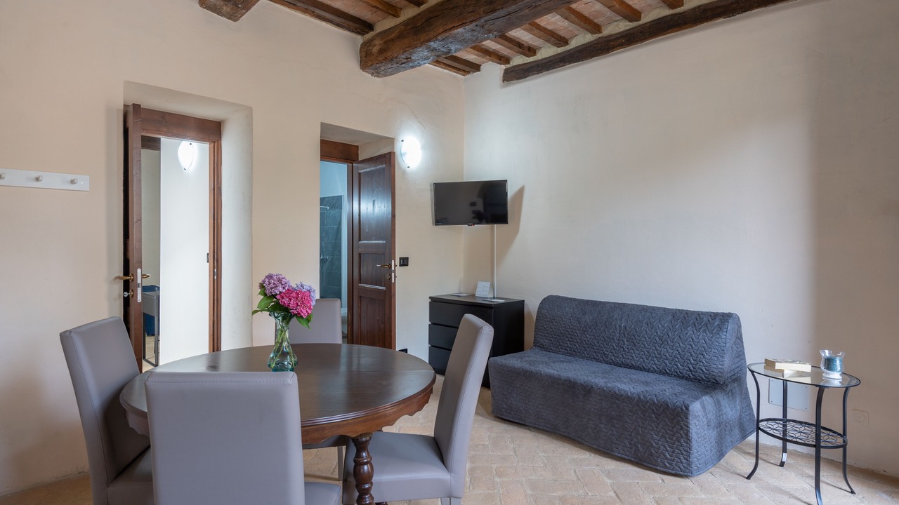 Photo of Others in Montone