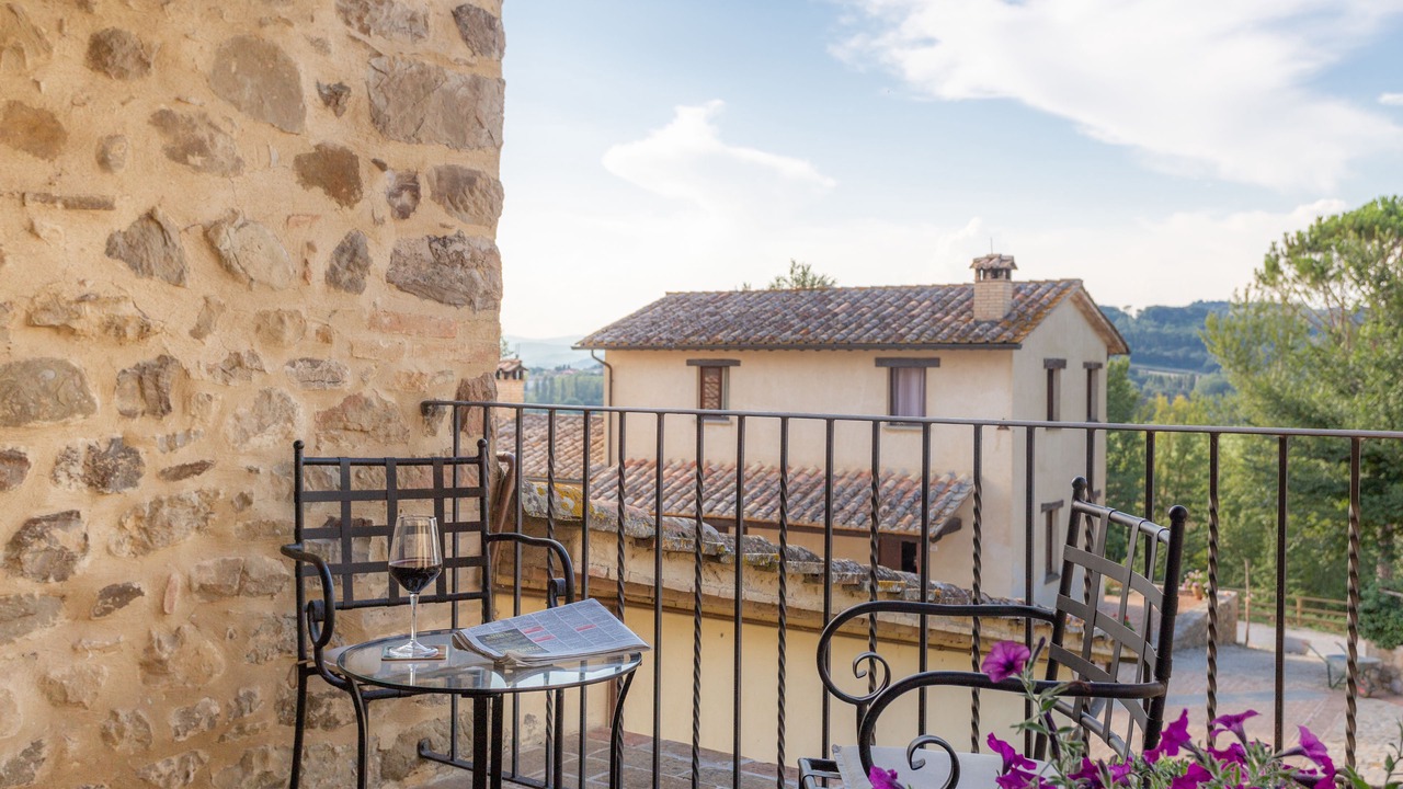 Photo of Patio Balcony in Montone