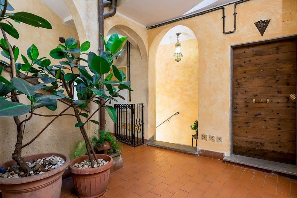 Photo of Others in Trastevere