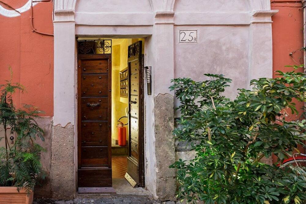 Photo of Outdoor in Trastevere