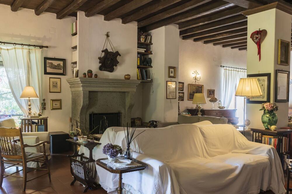 Photo of Others in Carbognano