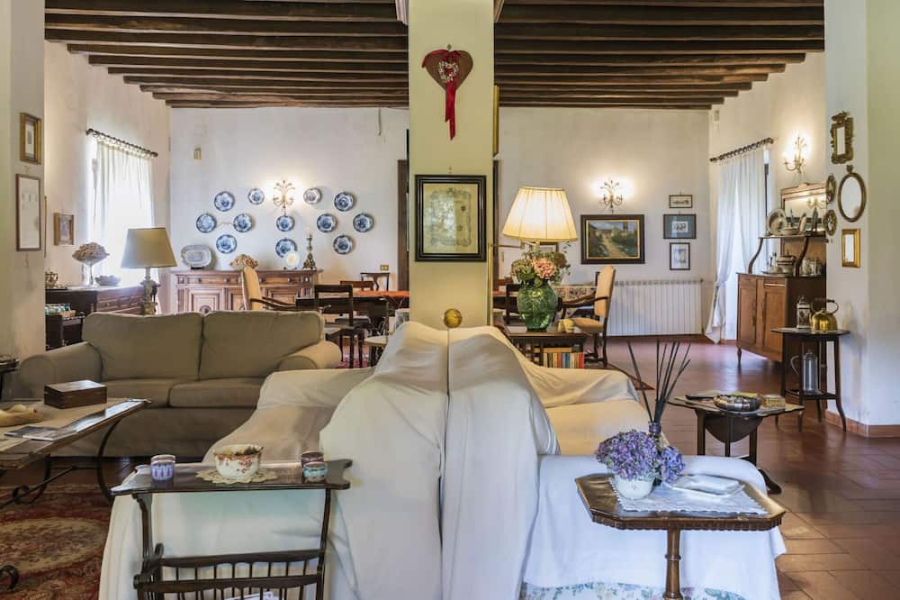 Photo of Bedroom in Carbognano