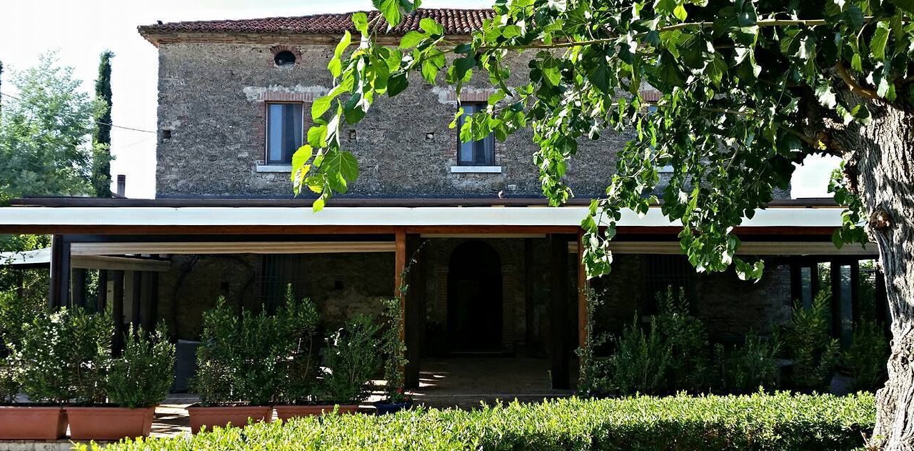Photo of Outdoor in Laura
