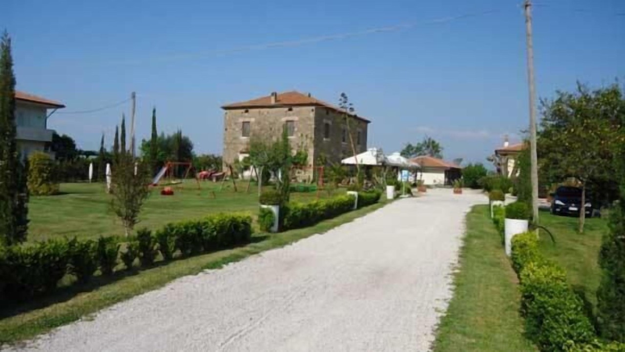 Photo of Outdoor in Laura