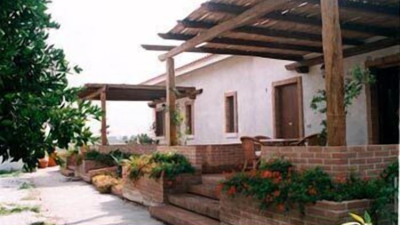 Photo of Outdoor in Laura