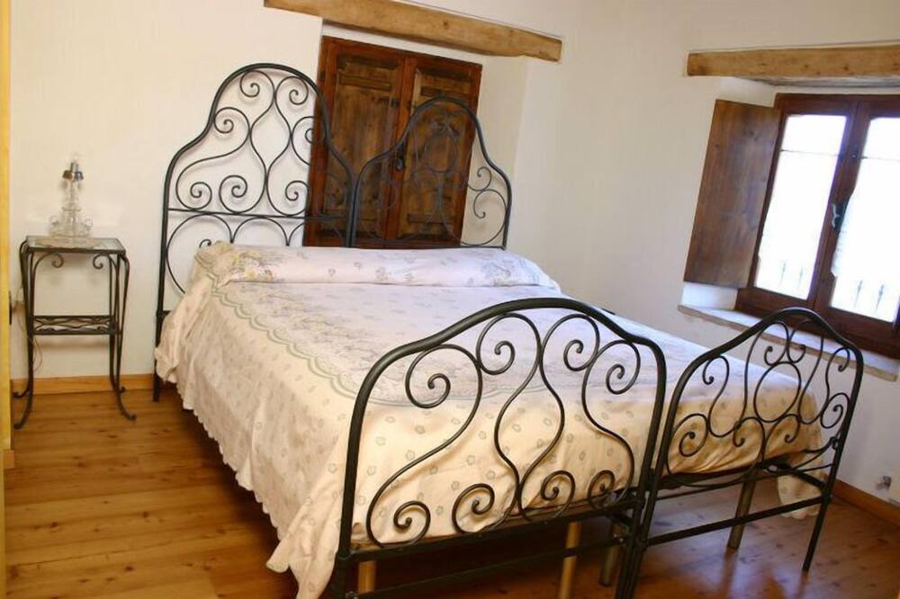Photo of Bedroom in Montelupone