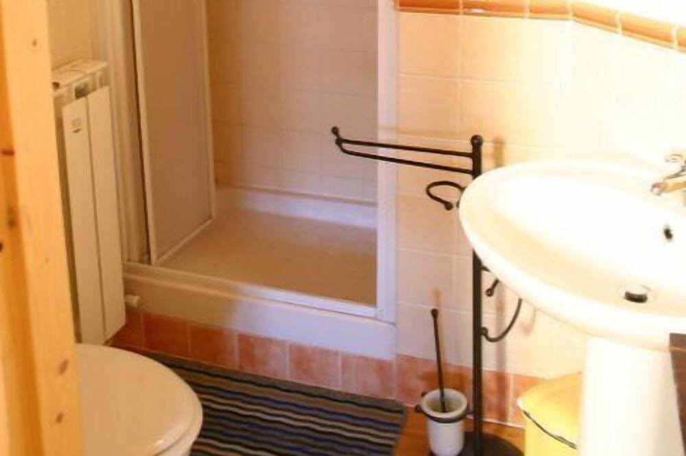 Photo of Bathroom in Montelupone