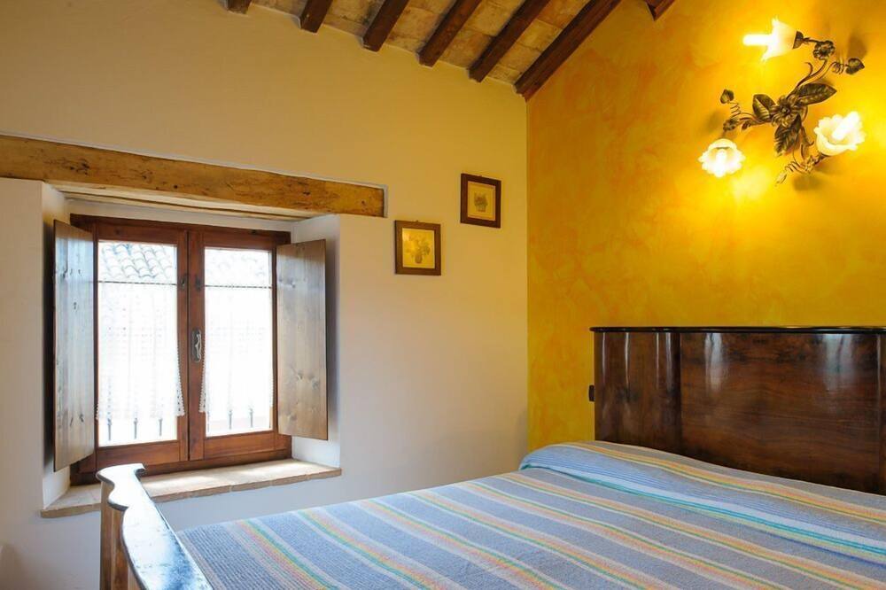 Photo of Bedroom in Montelupone