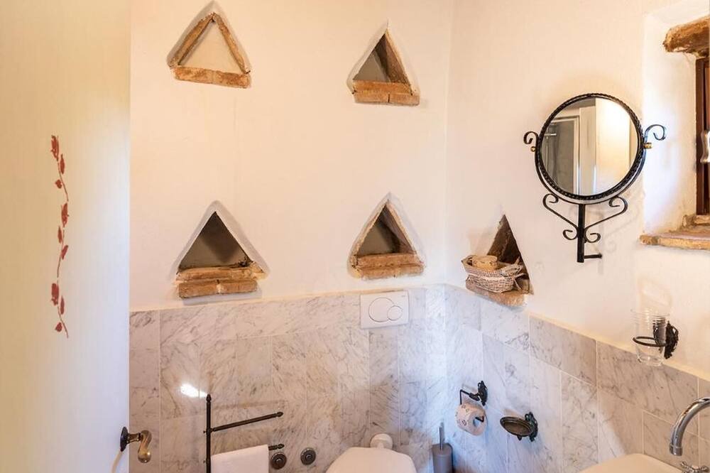 Photo of Bathroom in Foligno