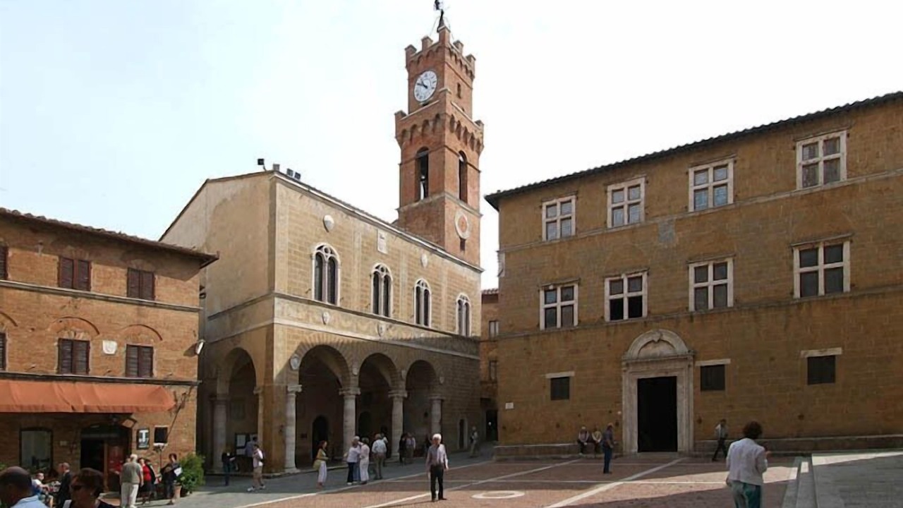 Photo of Others in Pienza