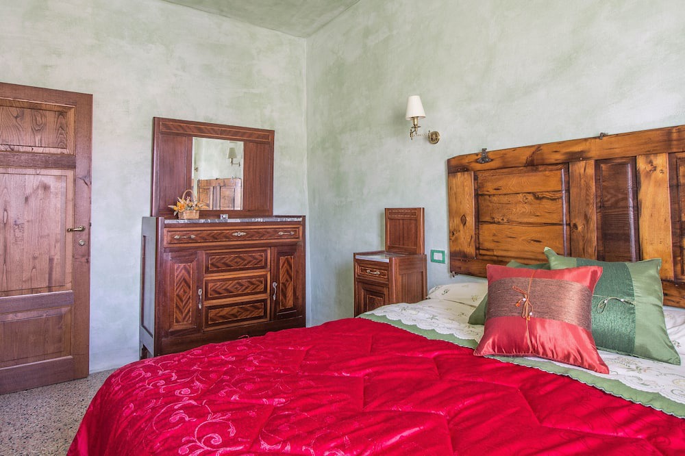 Photo of Bedroom in Petricci