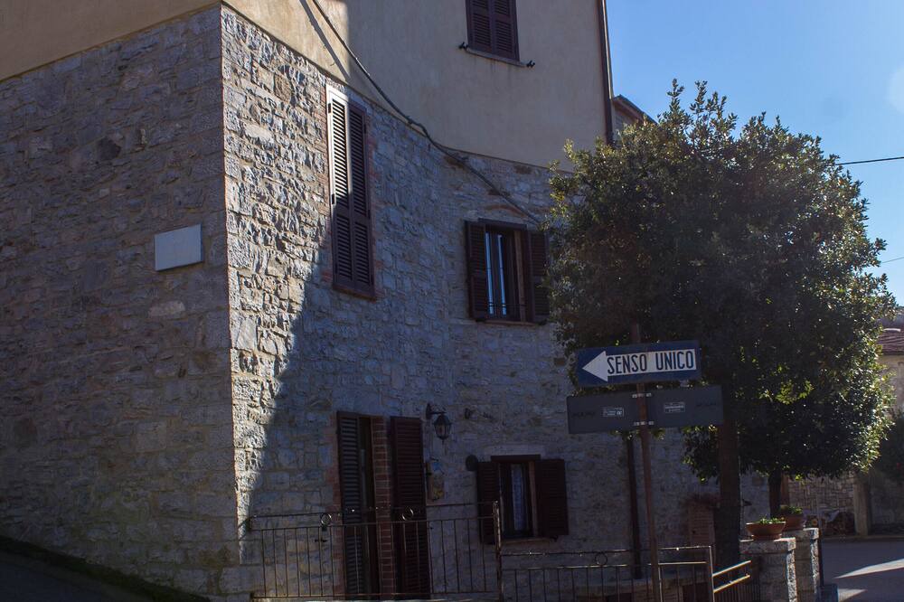 Photo of Outdoor in Petricci