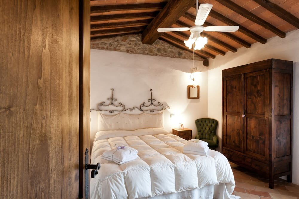Photo of Bedroom in San Giovanni d'Asso