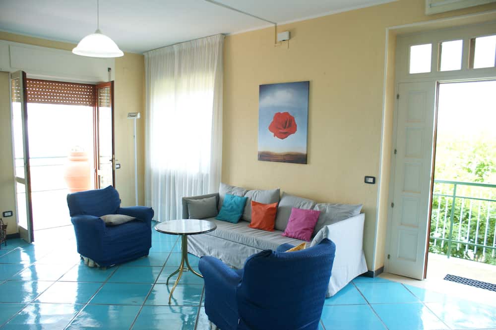 Photo of Livingroom in Santa Maria di Castellabate