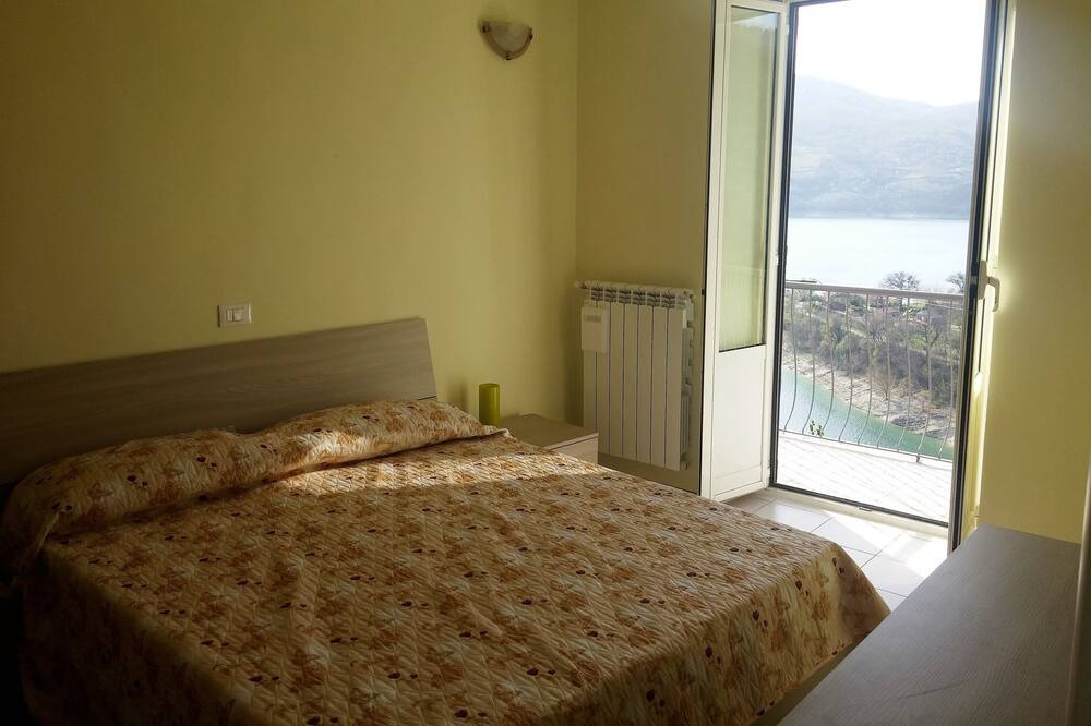 Photo of Bedroom in Castel di Tora