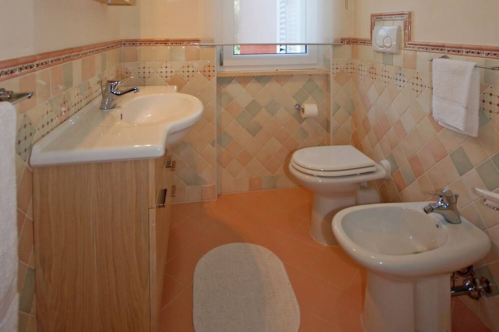 Photo of Bathroom in Scarlino