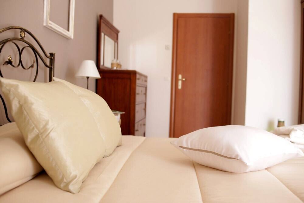 Photo of Bedroom in Venosa