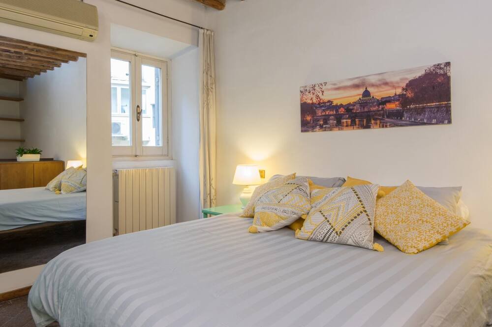 Photo of Bedroom in Monti