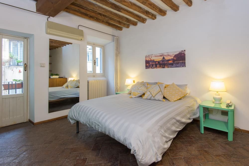 Photo of Bedroom in Monti