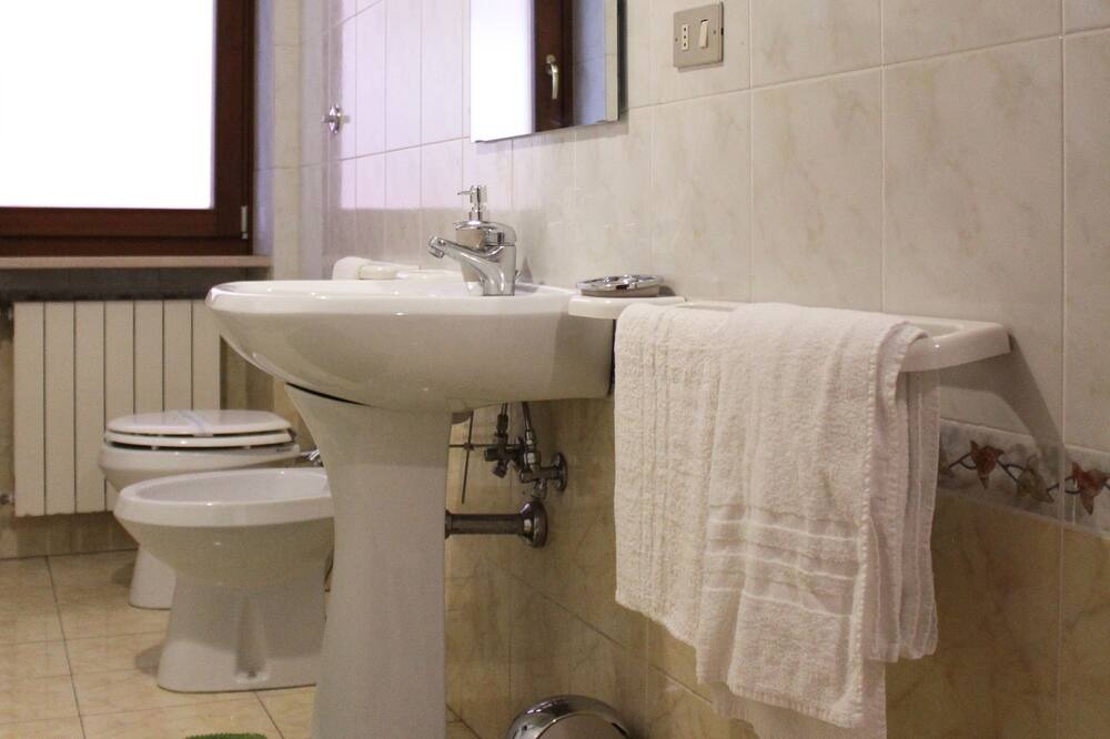 Photo of Bathroom in L'Aquila
