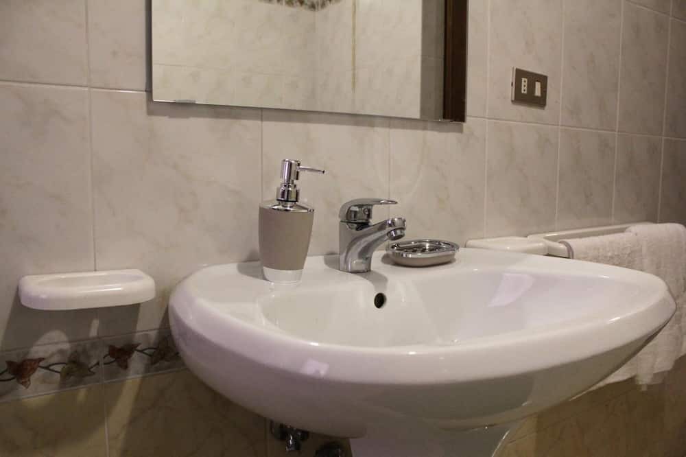 Photo of Bathroom in L'Aquila
