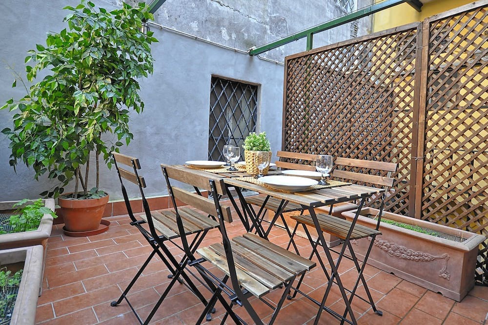 Photo of Patio Balcony in Rione VI Parione