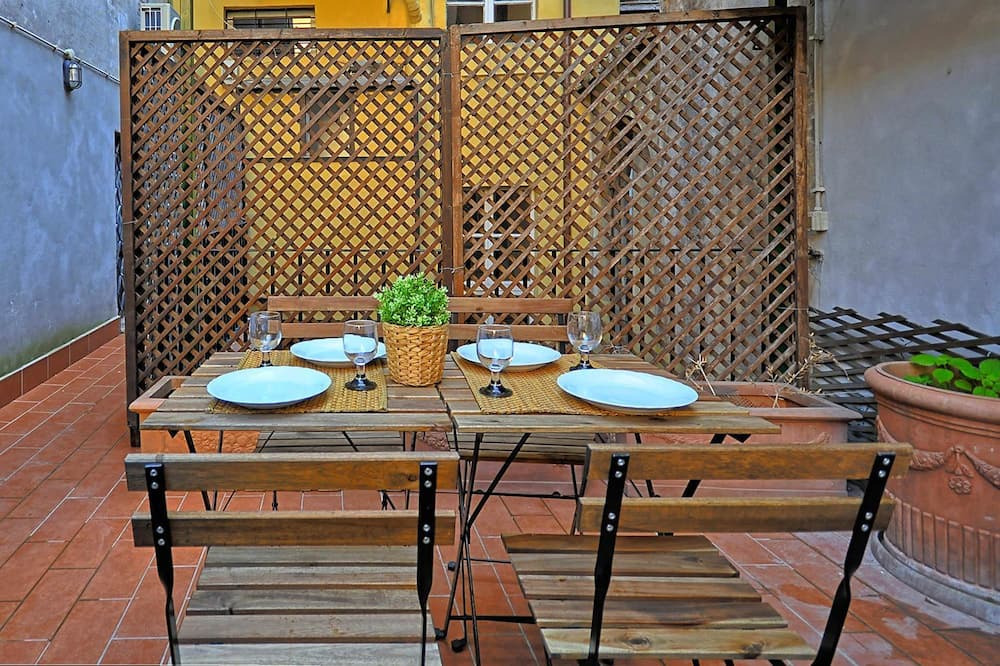 Photo of Patio Balcony in Rione VI Parione