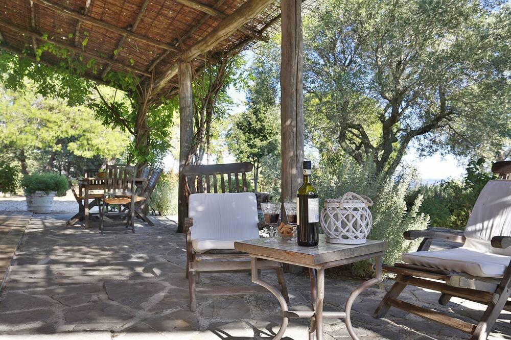 Photo of Patio Balcony in Manciano