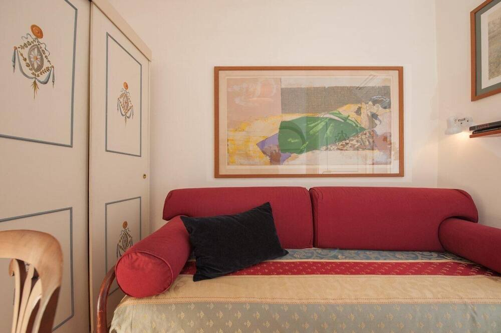 Photo of Livingroom in Navona