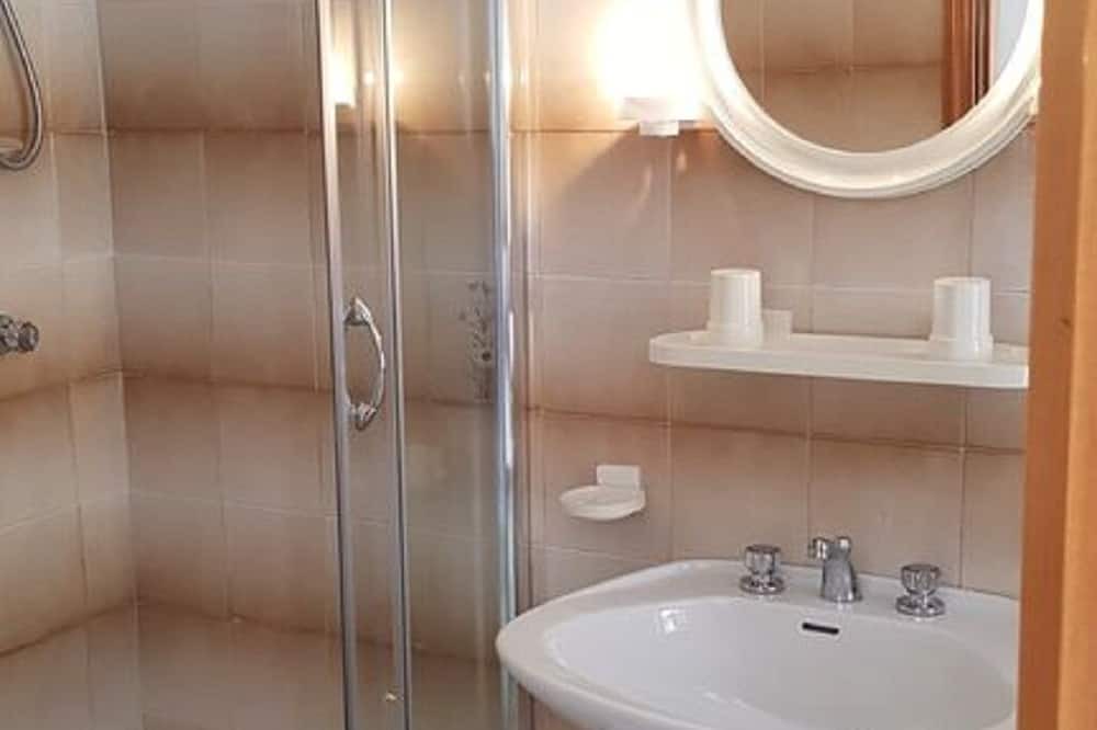 Photo of Bathroom in Fuscaldo