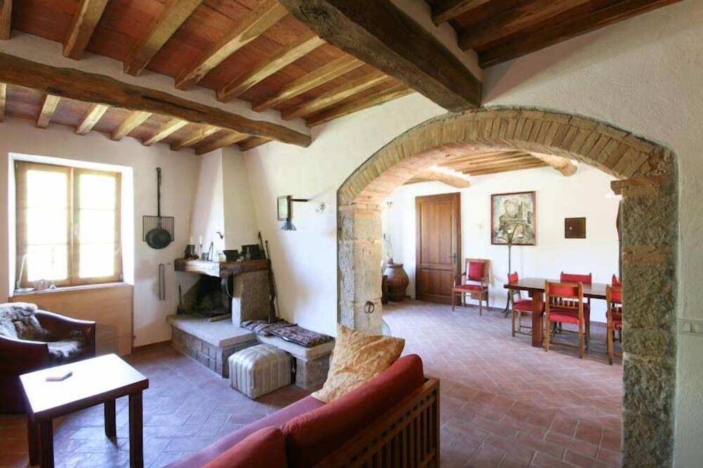 Photo of Livingroom in Sassofortino