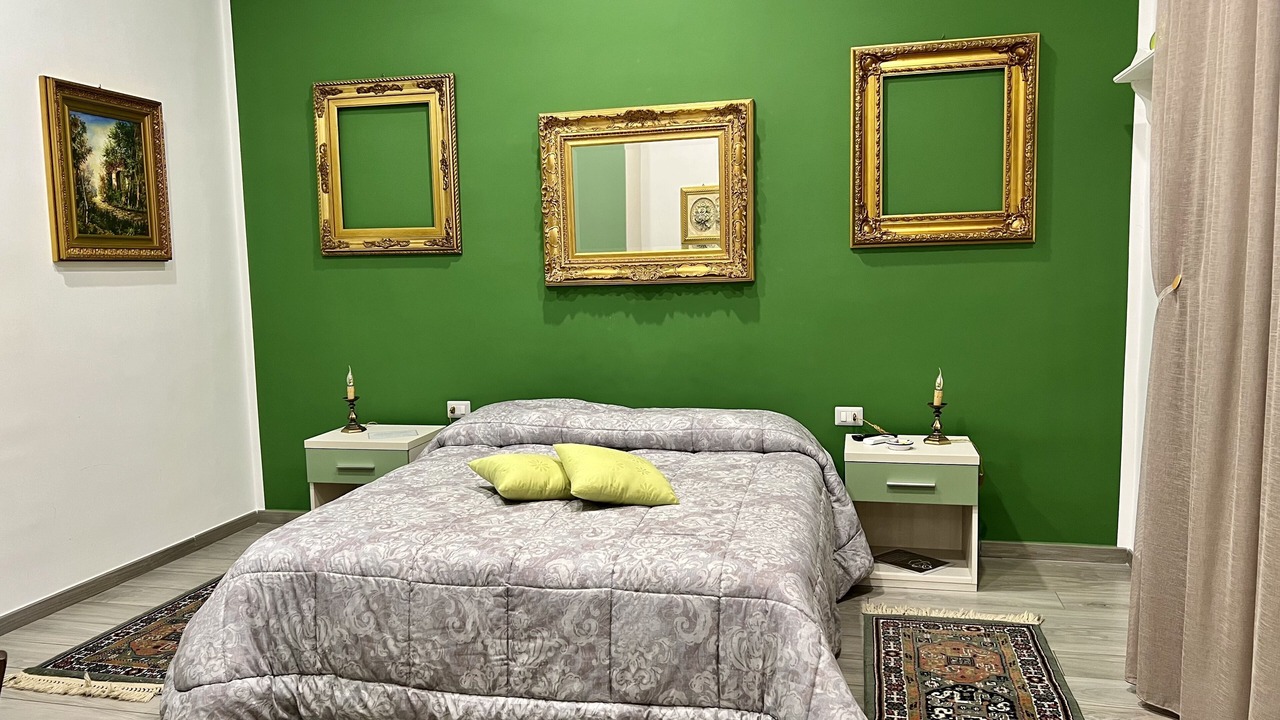 Photo of Bedroom in Naples