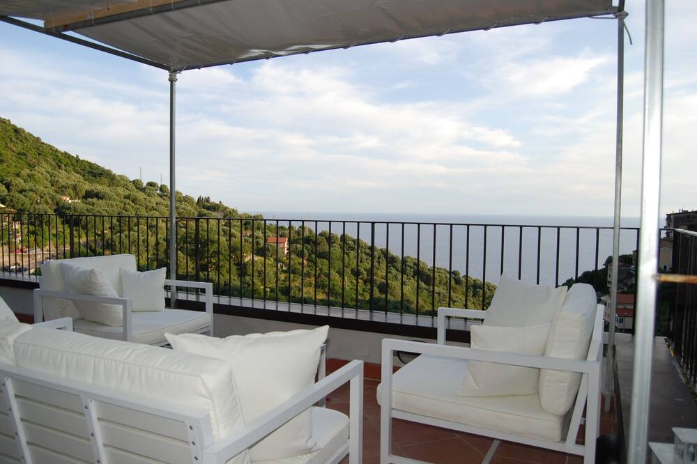 Photo of Patio Balcony in Marina Lido