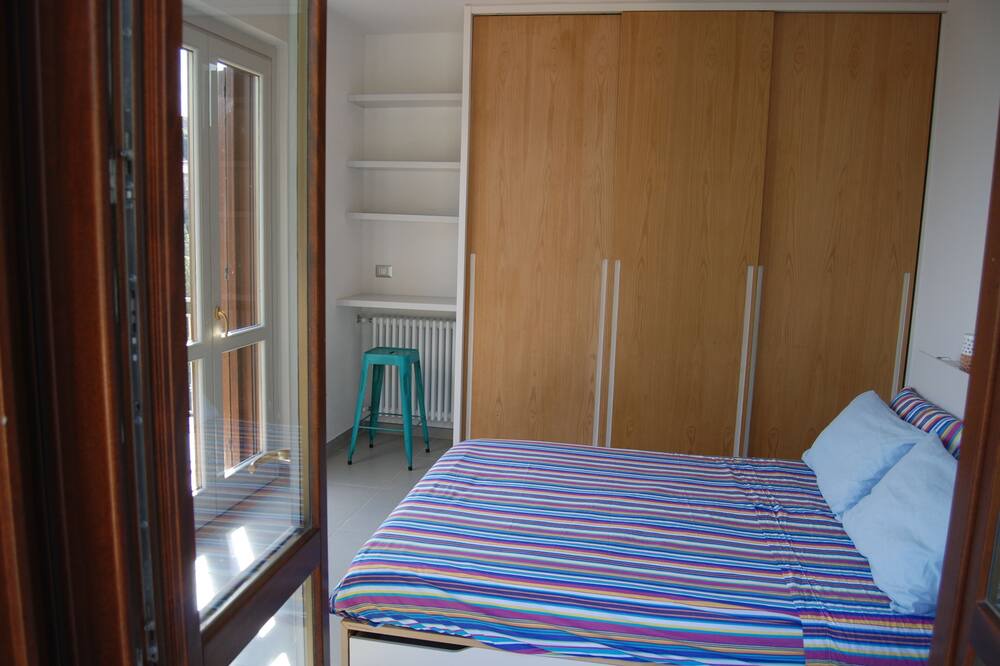 Photo of Bedroom in Marina Lido